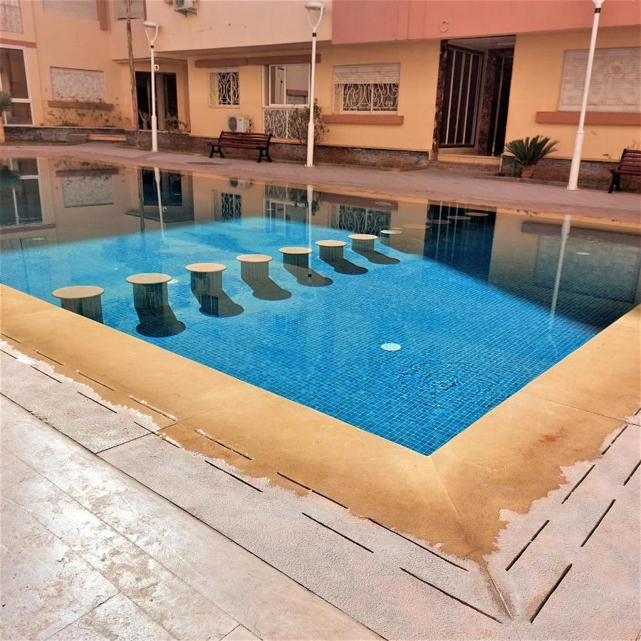 Appartement Pour Familles En Residence Avec Piscine Et Wifi Marrakesh Exterior photo