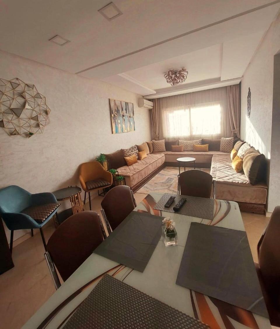 Appartement Pour Familles En Residence Avec Piscine Et Wifi Marrakesh Exterior photo